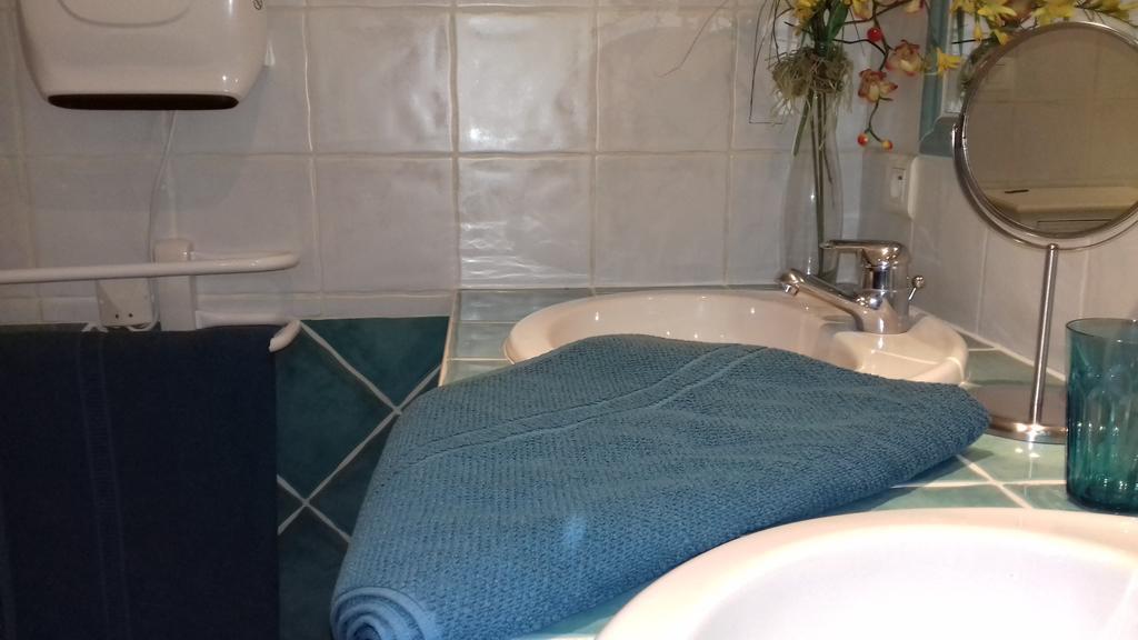 Gite Du Riage Saint-Christol-les-Ales Ngoại thất bức ảnh